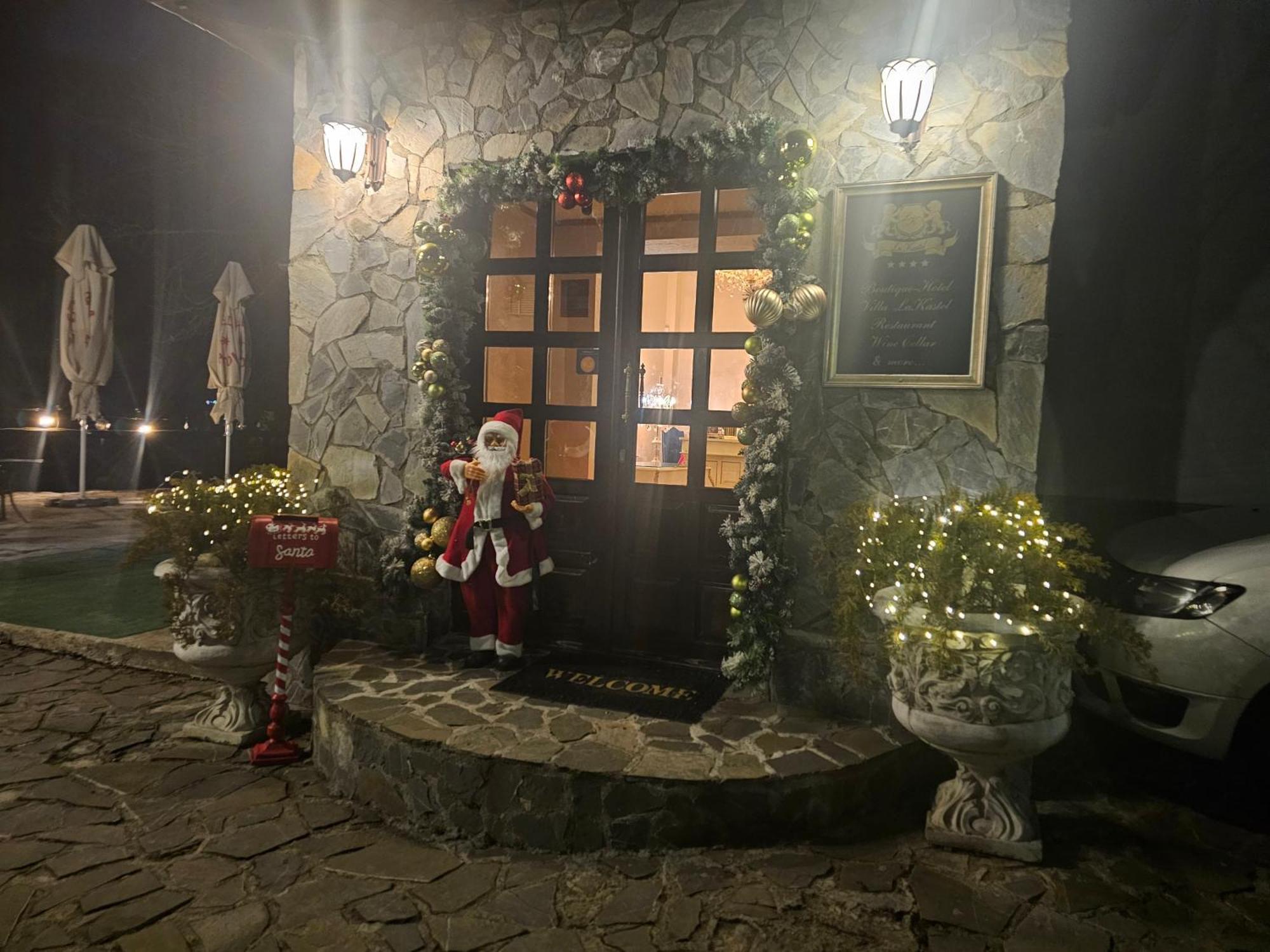 Hotel Boutique Vila Lakastel Sinaia Buitenkant foto