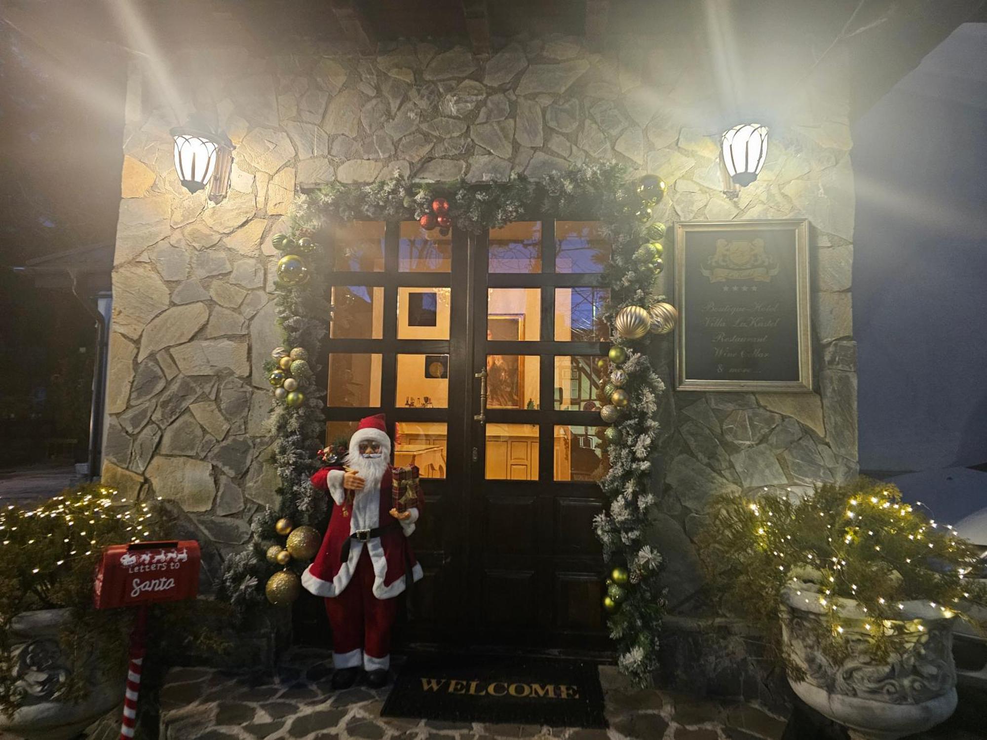Hotel Boutique Vila Lakastel Sinaia Buitenkant foto