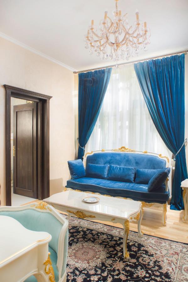 Hotel Boutique Vila Lakastel Sinaia Buitenkant foto